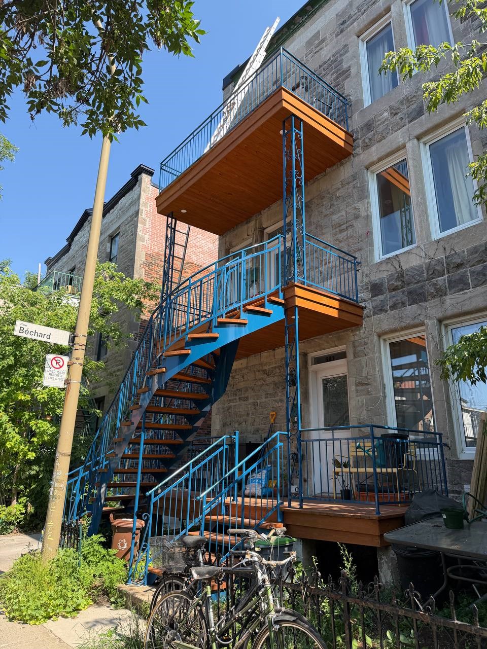 Escaliers en aluminium soudé | Montréal | Bell Aluminium