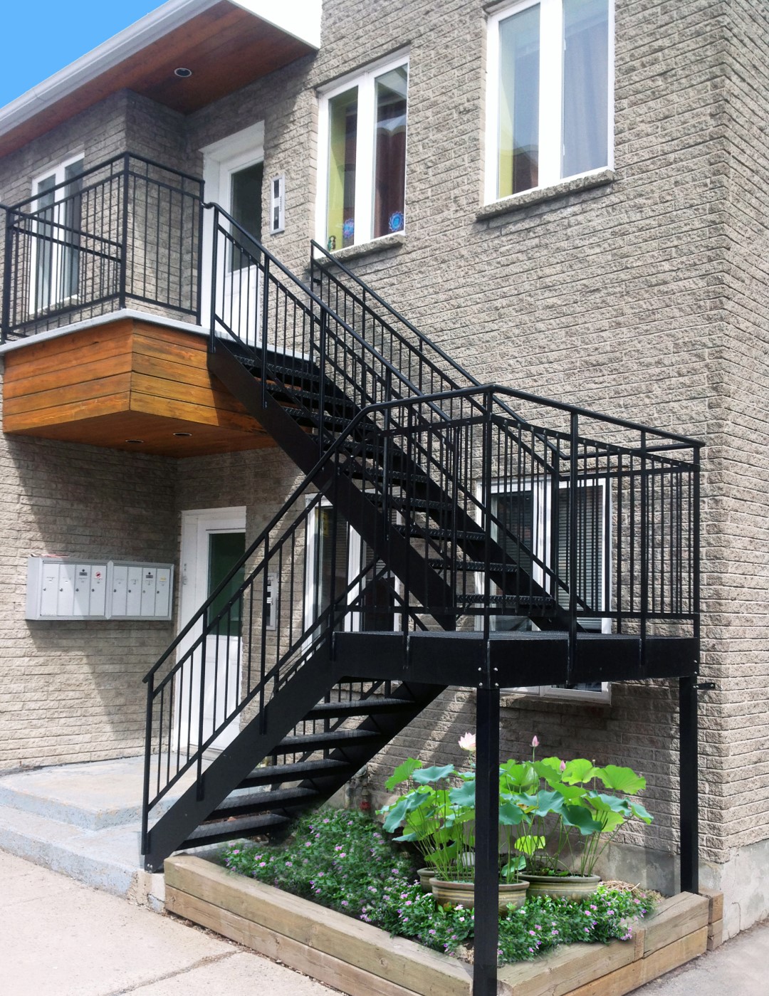 Escaliers en aluminium soudé | Montréal | Bell Aluminium